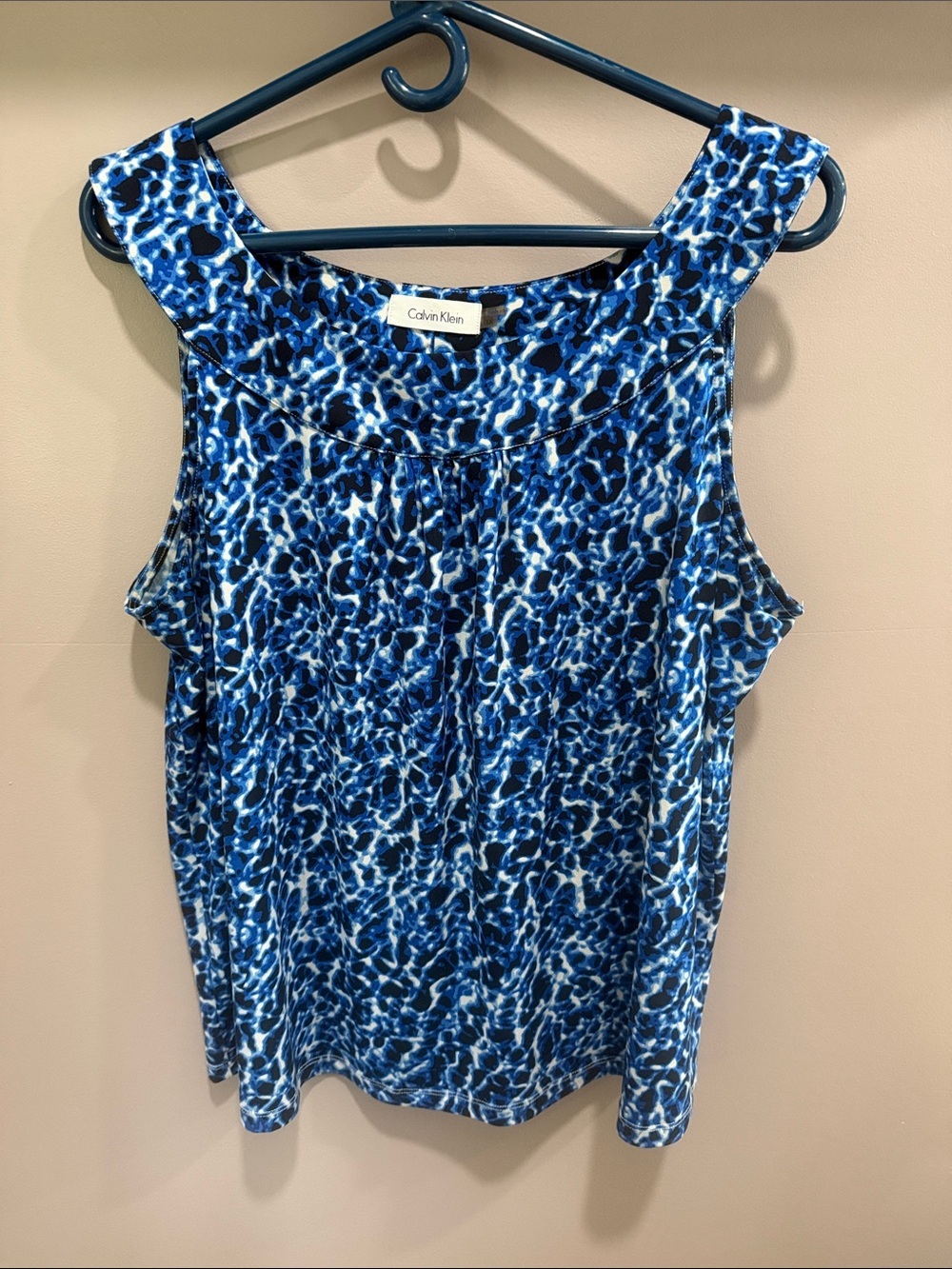 Calvin Klein Blue and White Patterned Tank Top 1X